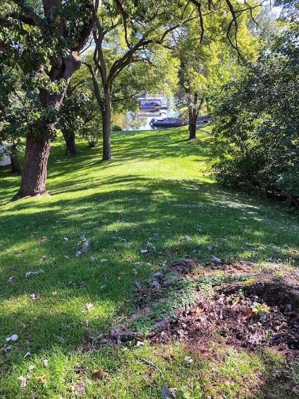 White Oaks Bay Nature Park - Image 1