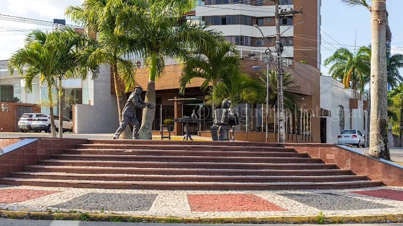 Estátuas em homenagem a Luiz Gonzaga e Jackson do Pandeiro - Image 1