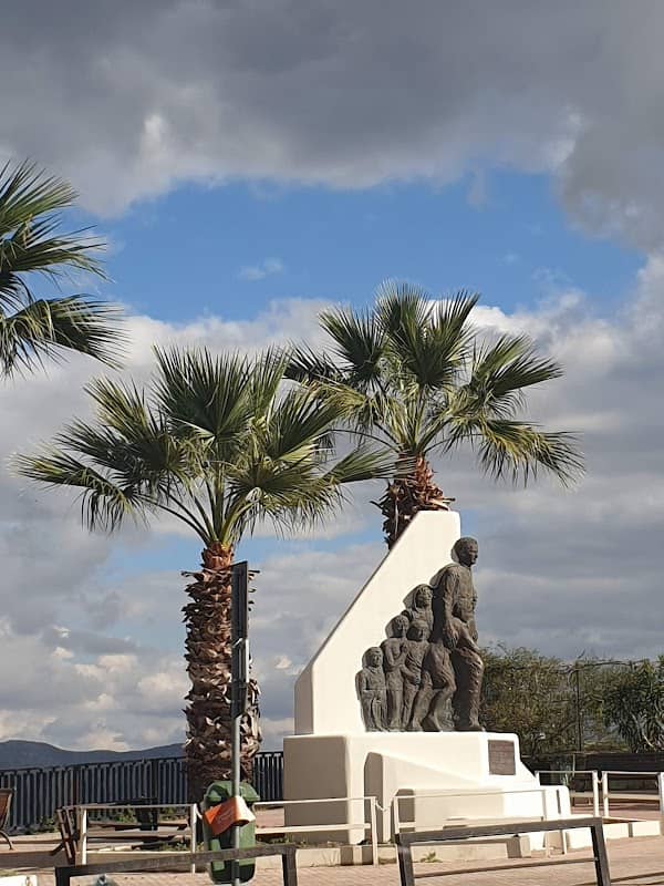 Monumento a Don Bosco - Image 1