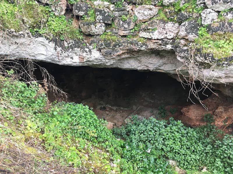 Cave of Veneri - Image 1