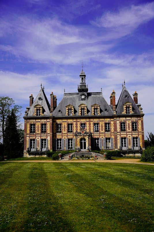Château de Nogent le Roi - Image 1