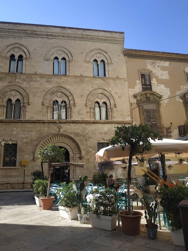 PORTALI PALAZZO BURGIO - Image 1