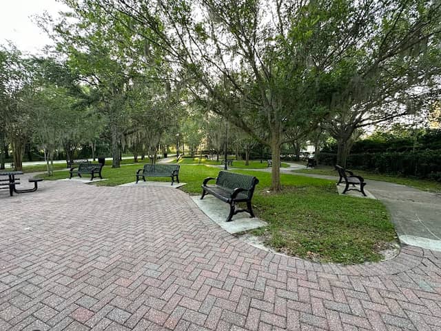Sunflower Park - Image 3