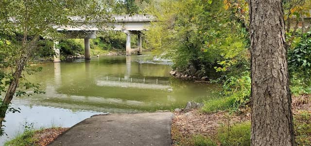 Yadkin Valley Greenway Parking - Image 2