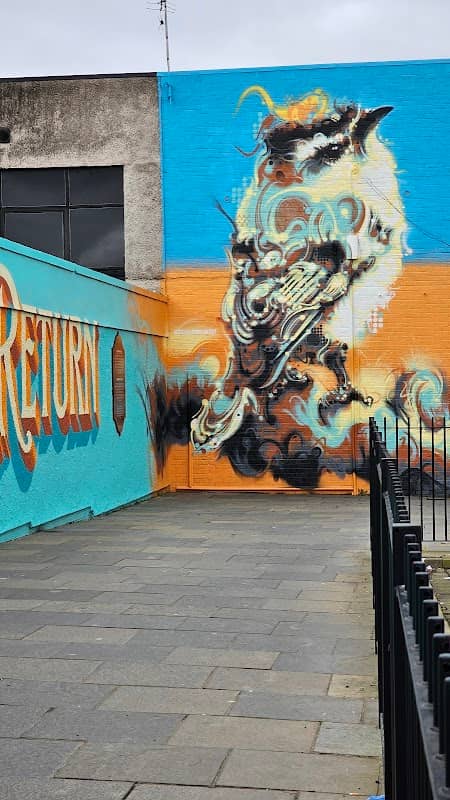Gold Crest Mural - Image 2