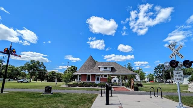 Fowler Depot - Image 1