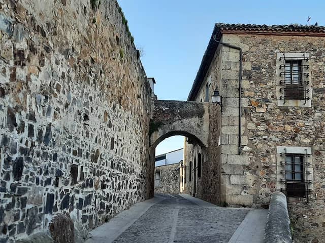 Casa de los Caballos - Image 1