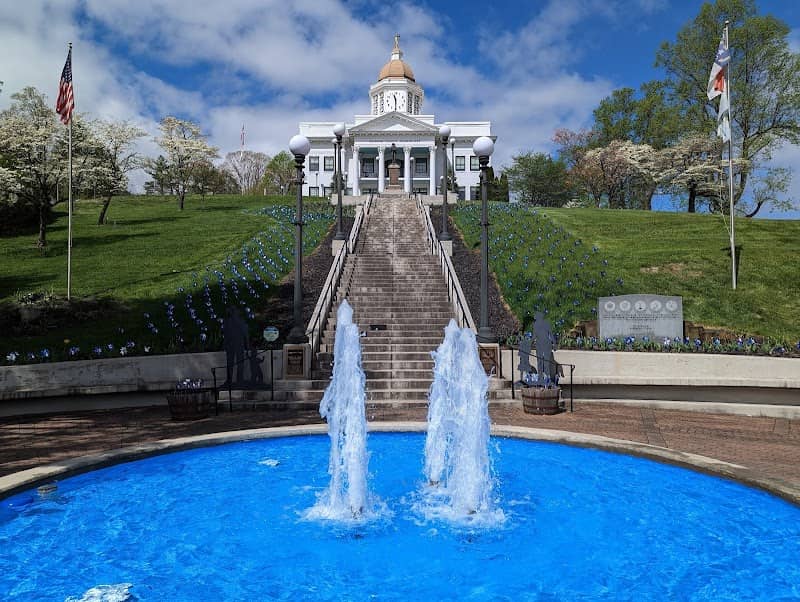 Jackson County Veterans Memorial - Image 2