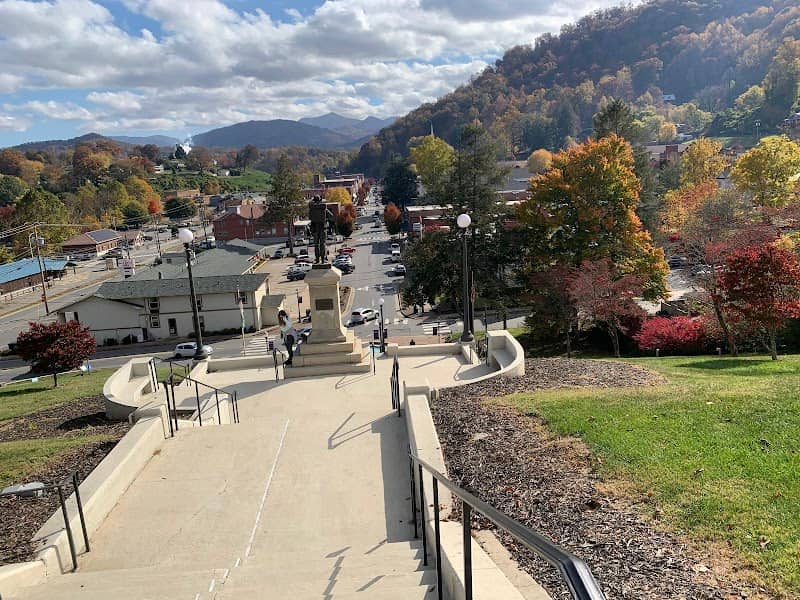 Jackson County Veterans Memorial - Image 1