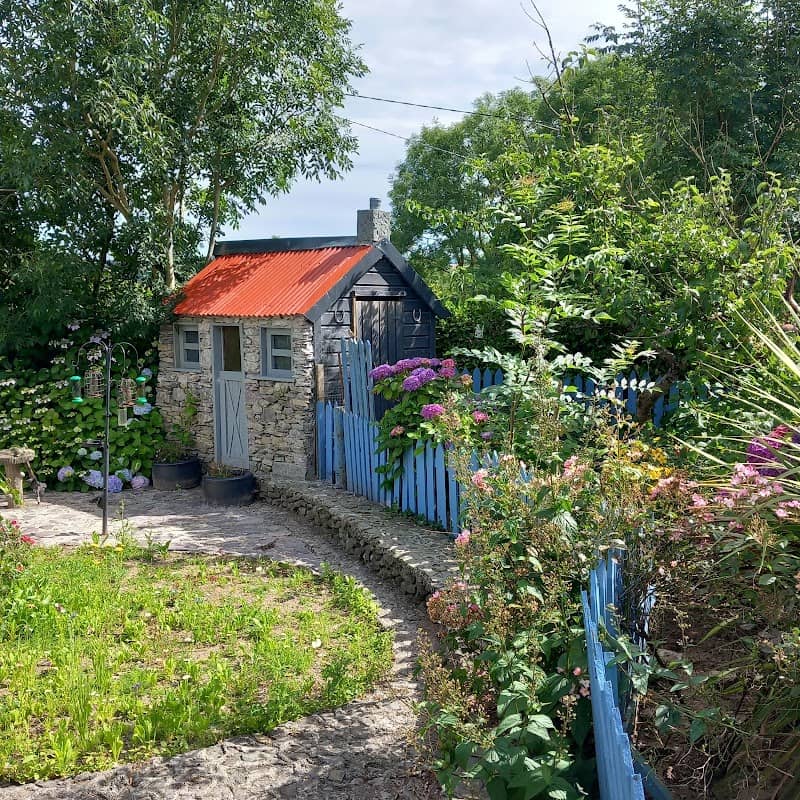 Longhill Garden - Image 1