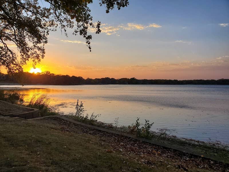 Orchard Lake Park - Image 2