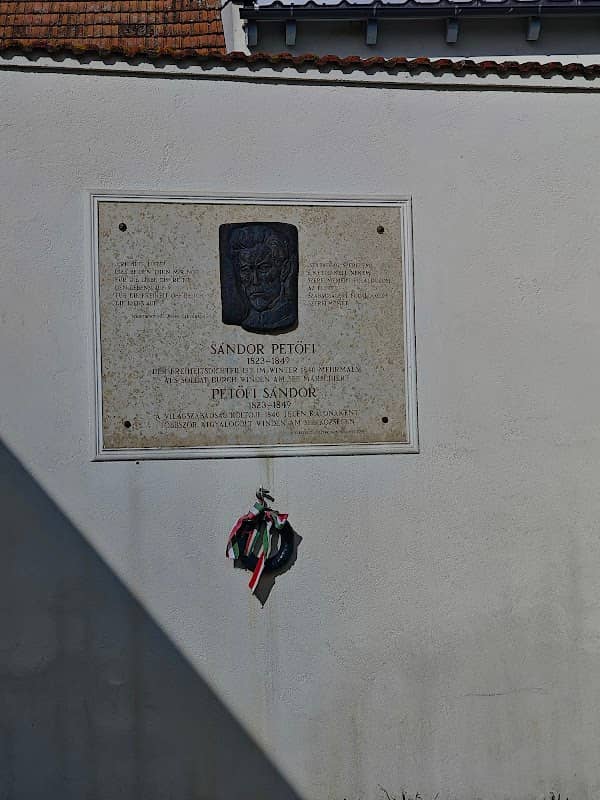 Petőfi Sándor Denkmal - Image 1