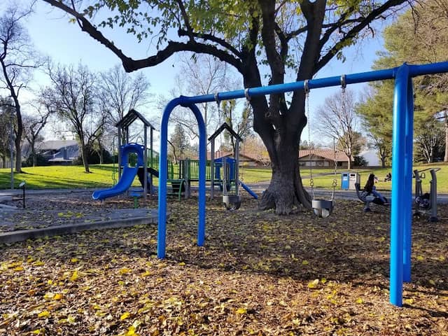 Pioneer Park - Image 2