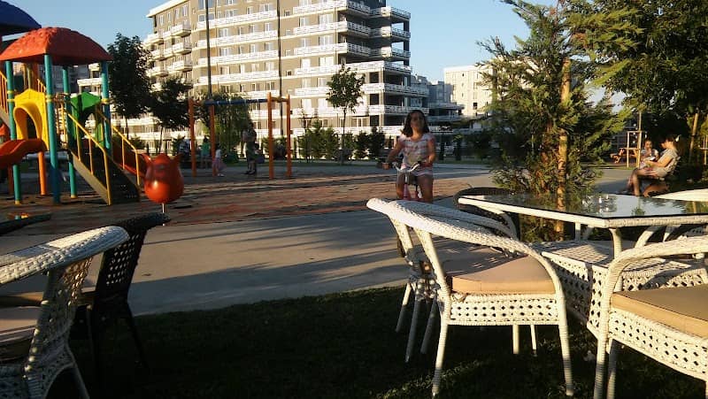 Park - Image 2
