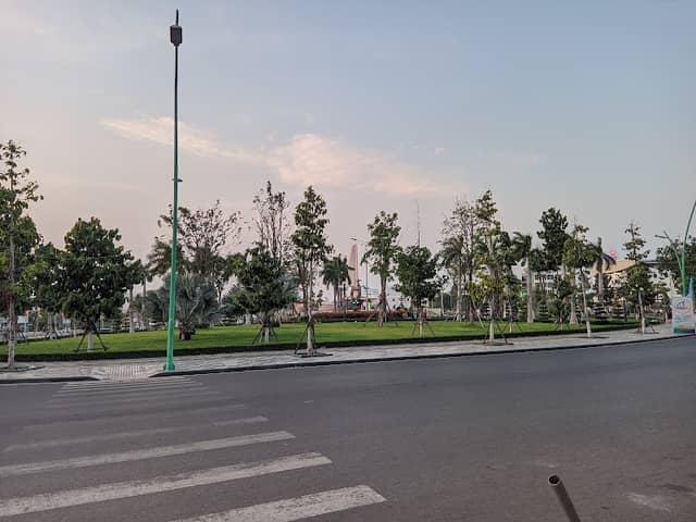Le Duan Park - Image 2