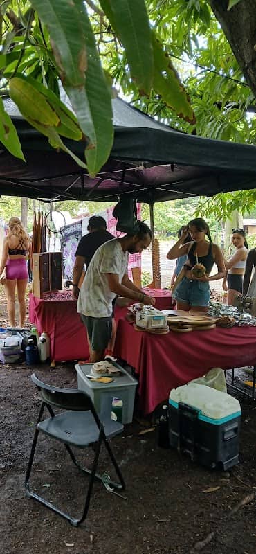 green fair pelada beach - Image 3