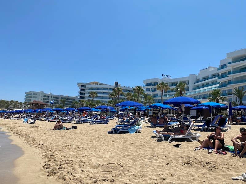 Vrissy Beach - Image 1