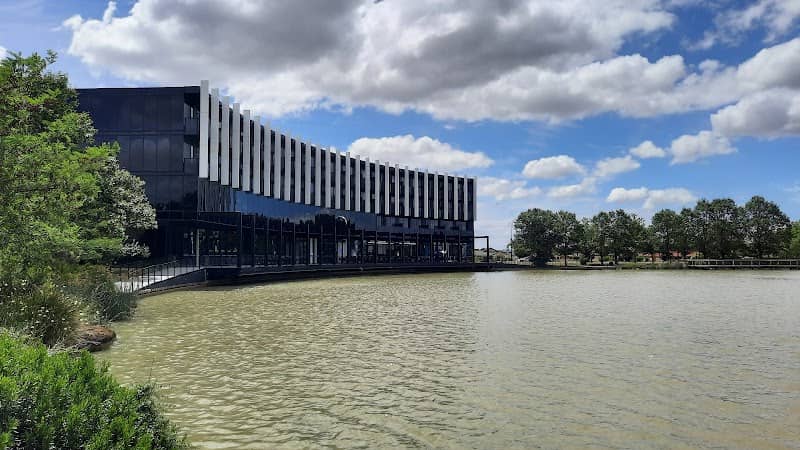Lakeside Reserve - Image 2