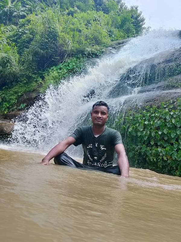 তালুকদার পাড়া- Water fall - Image 1