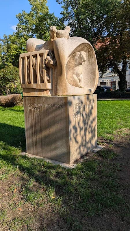 Denkmal für Tierrechte und gegen Tierversuche - Image 1