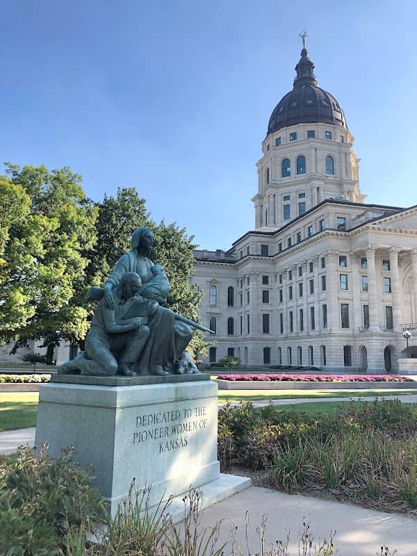Statue of Pioneer Woman - Image 2