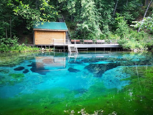 Light blue lakes - Image 1