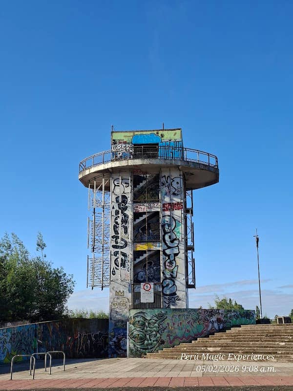 Cautín Island Urban Park - Image 1