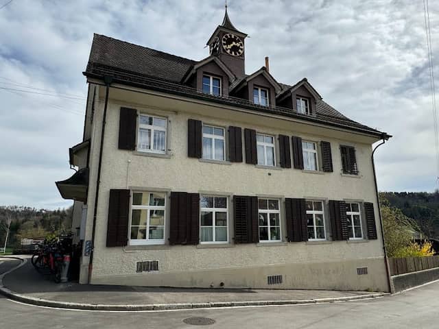 Schulhaus Neuburg - Image 2