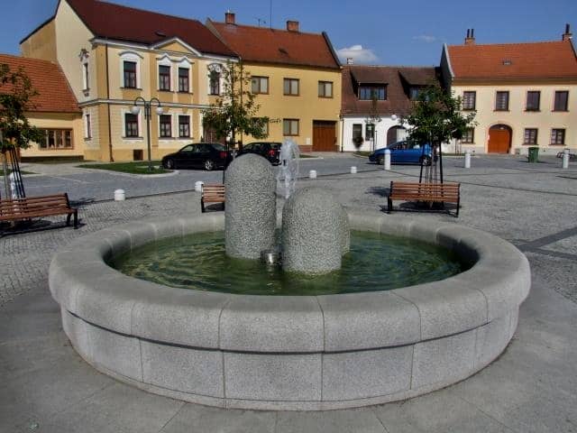 fontána nám. Bartolomějské, Veselí nad Moravou - Image 1