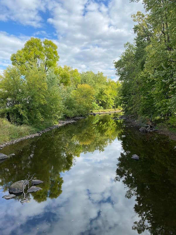 Gilman Village park - Image 1