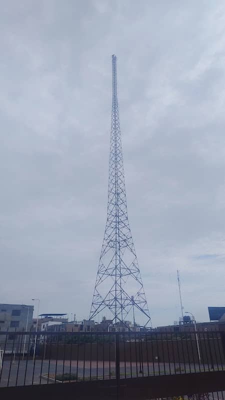 Torre Eiffel Peruano - Image 1