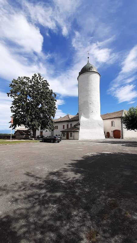 Chateau Aubonne - Image 1