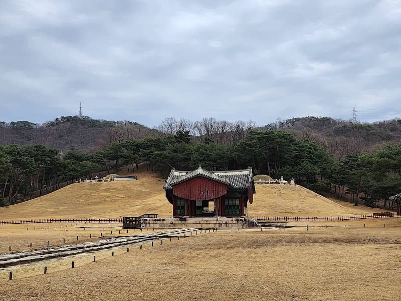 West Five Royal Tombs, Goyang (Seooreung) - Image 2