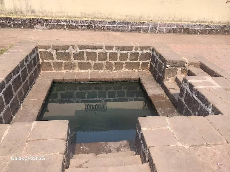 Unhere Hot Water Spring - Image 1