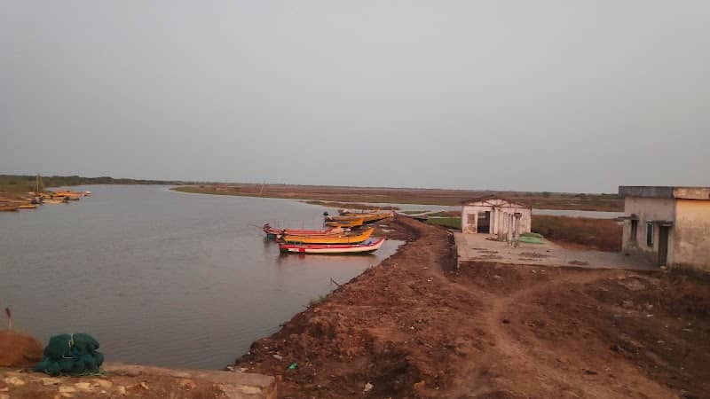 Fishing Boat yard - Image 1