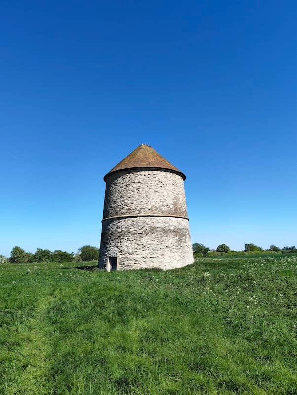 Sibthorpe Dovecote - Image 1