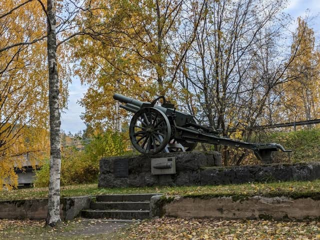 Howitzer - Memorial to Vaajakoski War Veterans - Image 1