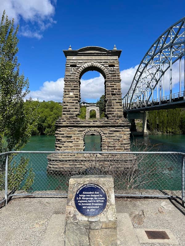 Alexandra Historic Bridge - Image 1