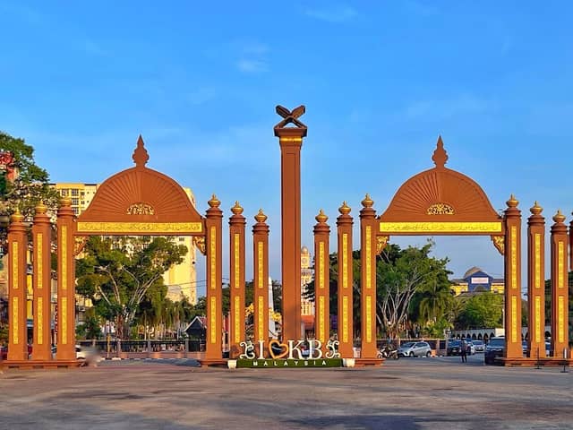 Al-Quran Rehal Park, Kota Bharu, Kelantan. - Image 1
