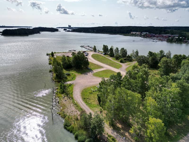 Sahaniemi Park - Image 1