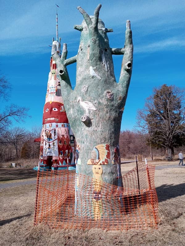Ed Galloway's Totem Pole Park - Image 1
