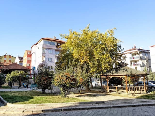Park - Image 1