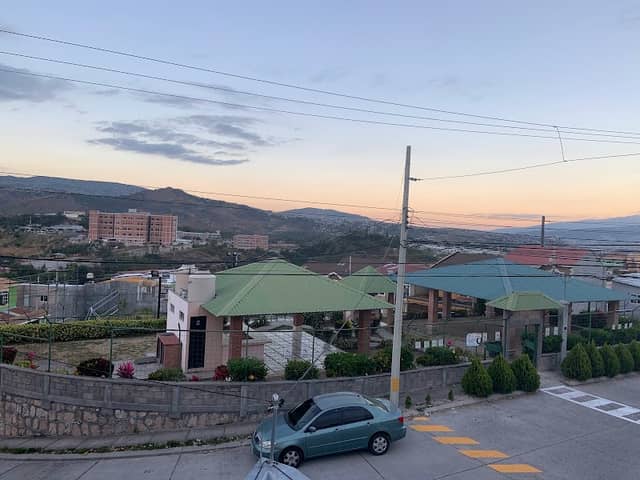 Roble Oeste, zona 3 Park - Image 1