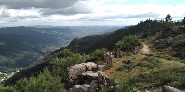 Miradouro de Junceda - Image 1