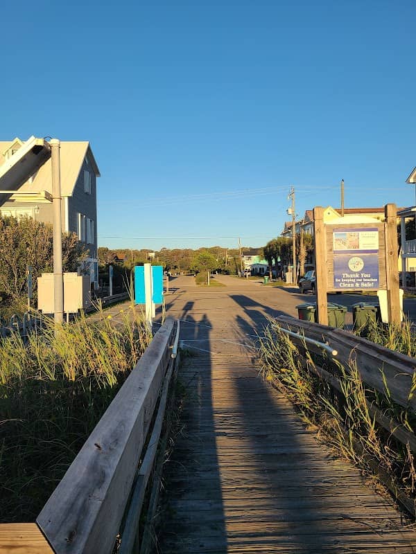 Public Beach- Access # 643 - Image 2