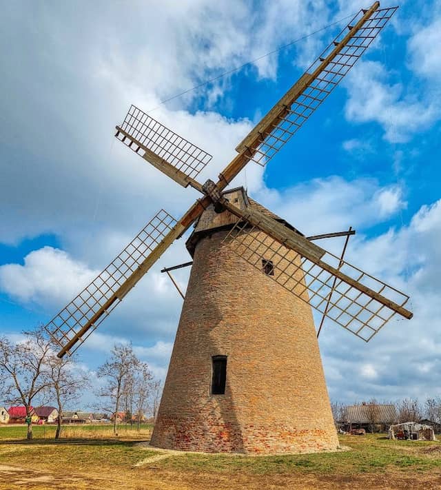 Kunhegyesi szélmalom - Image 1