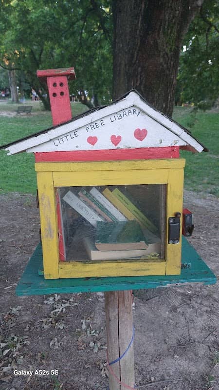 Little free library - Image 2