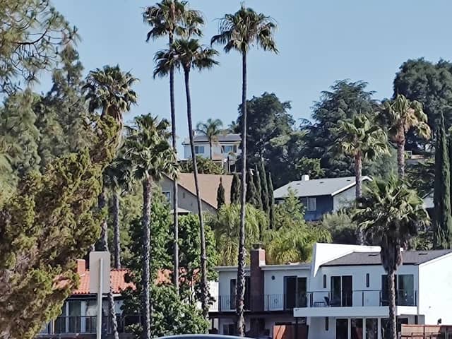 Agoura hills - Image 4