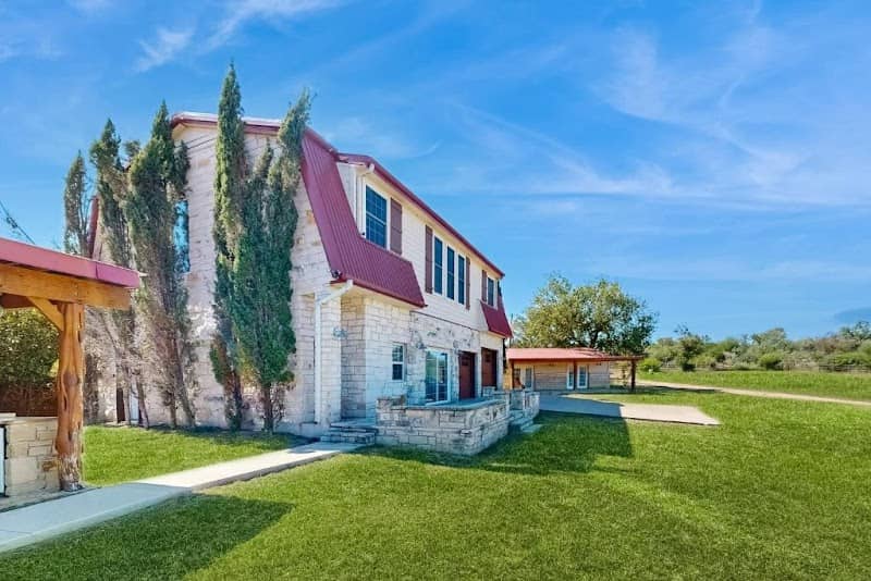 Texas Outland Home Spicewood - Image 1