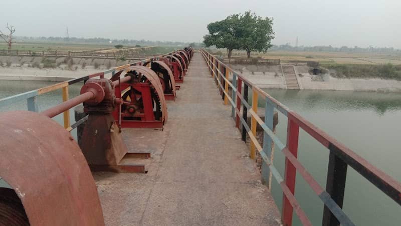 Gandak Iron Bridge - Image 1